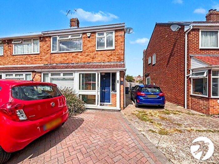 3 Bedroom Semi-Detached House To Rent In Teesdale Road, Dartford, Kent, DA2