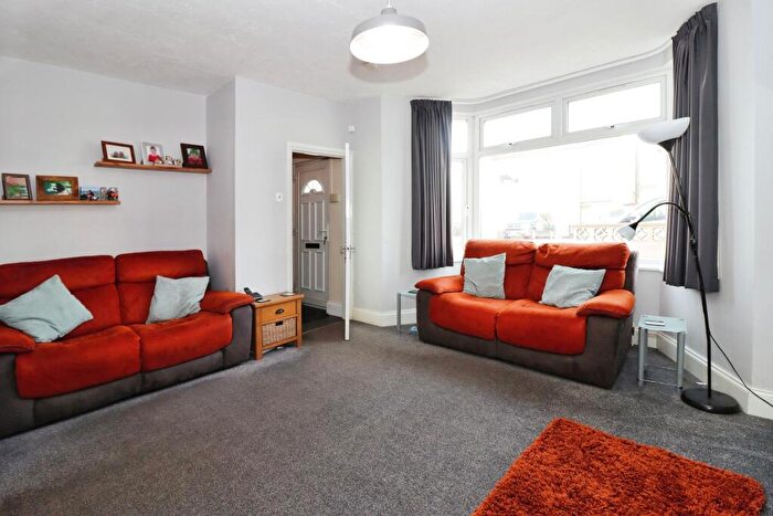 3 Bedroom Semi-Detached House For Sale In Wades Road, Filton, Bristol, Gloucestershire, BS34