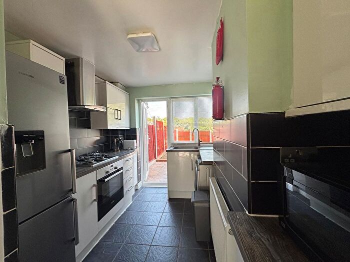 3 Bedroom Terraced House To Rent In Witchards, Basildon, SS16
