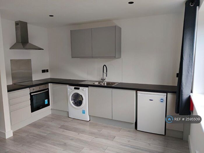 1 Bedroom Flat To Rent In Princes Street, Stafford, ST16