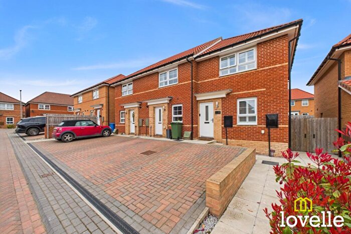 2 Bedroom End Of Terrace House For Sale In Oppy Wood Close, Cottingham, East Riding Of Yorkshire, HU16