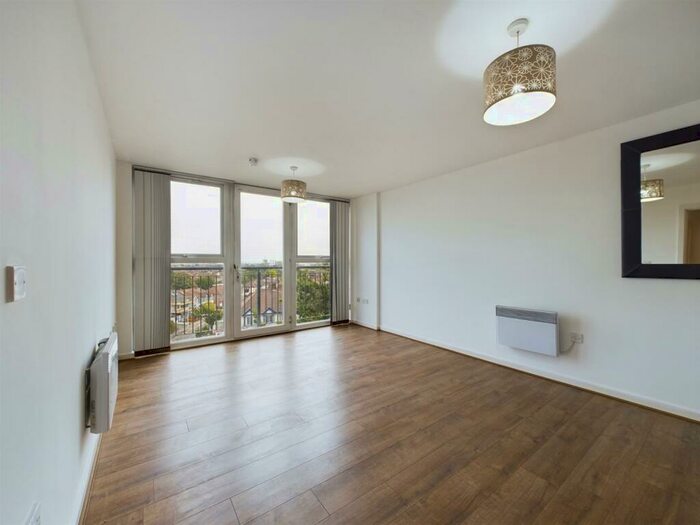2 Bedroom Apartment To Rent In Memorial Heights, Monarch Way, Ilford, IG2