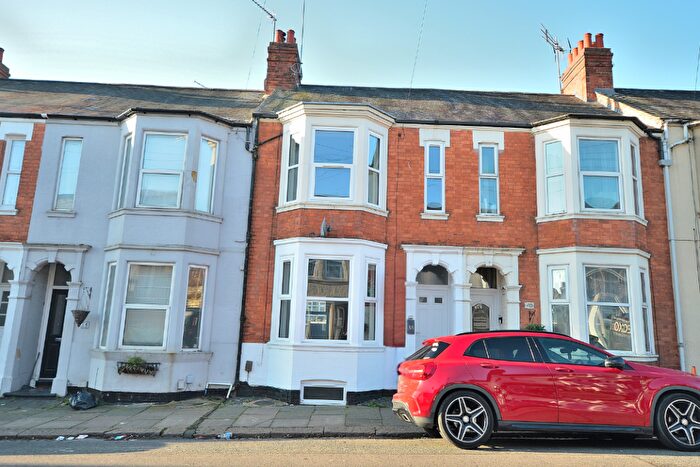 3 Bedroom Terraced House To Rent In Glasgow Street, Northampton, NN5