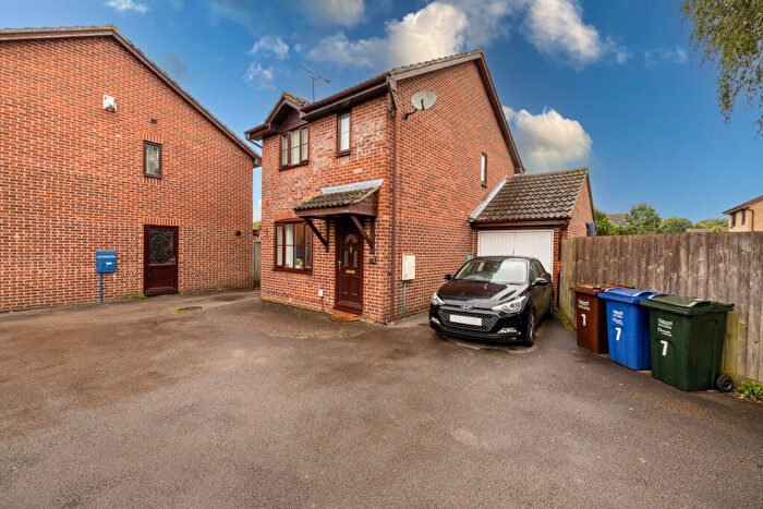 3 Bedroom Detached House For Sale In Westminster Way, Banbury, OX16