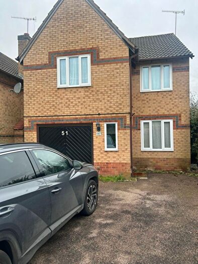 3 Bedroom Detached House To Rent In Dovedale, Luton, LU2