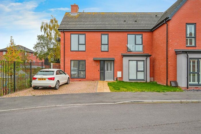 3 Bedroom Semi-Detached House For Sale In Baker Drive, Fradley, Lichfield, WS13