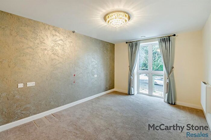 2 Bedroom Flat For Sale In Sycamore Court Filey Road, Scarborough, YO11