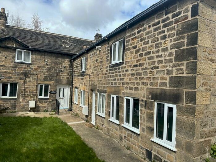 2 Bedroom Semi-Detached House To Rent In Neville Avenue, Kendray, S70