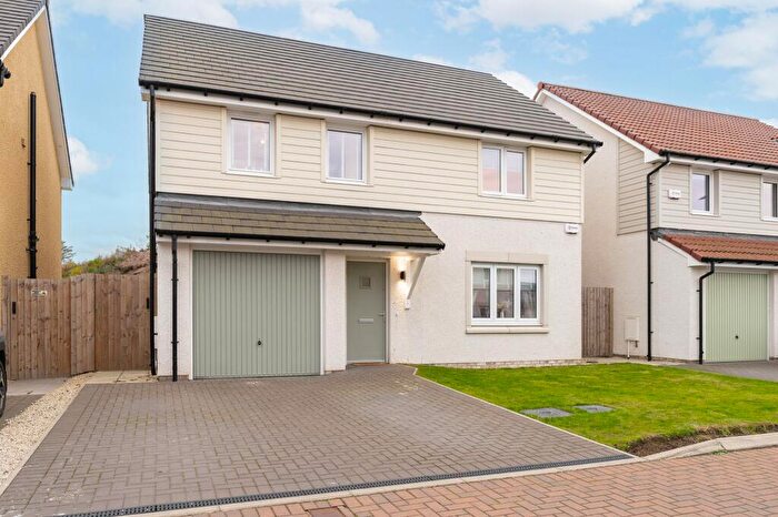4 Bedroom Detached House For Sale In Blair Road, East Calder, EH53