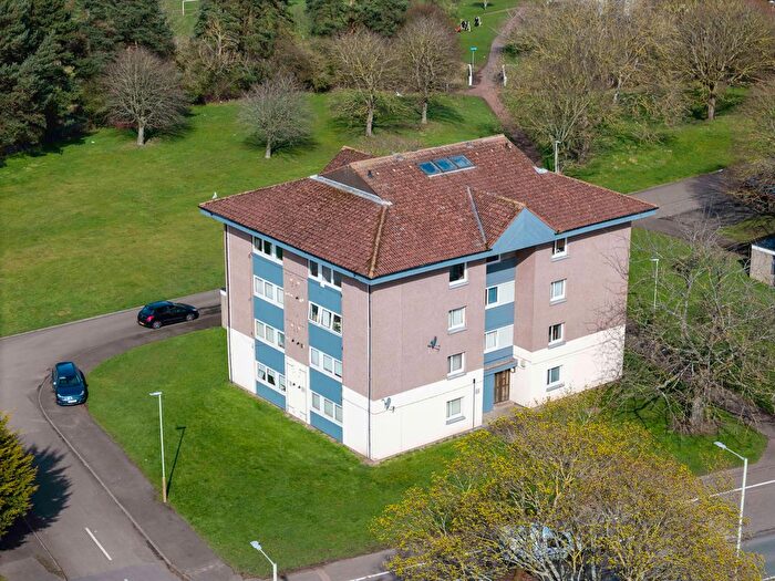 2 Bedroom Flat For Sale In Happyhillock Road, Dundee, DD4