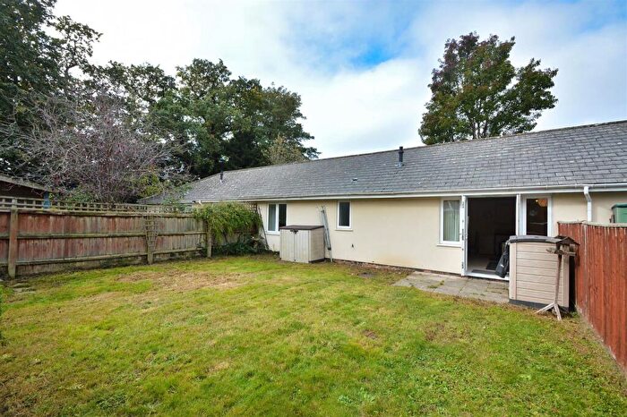 2 Bedroom Terraced Bungalow For Sale In Central Ryde, PO33