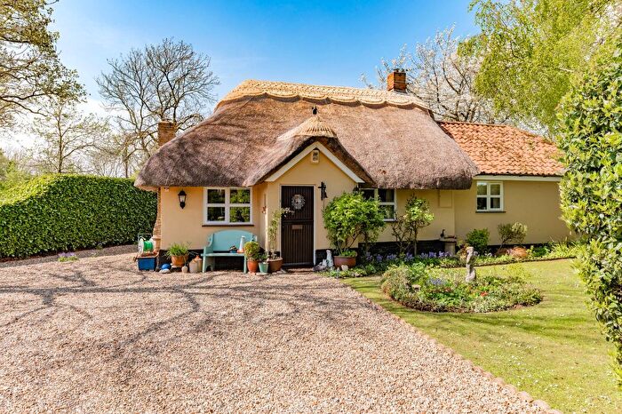 3 Bedroom Cottage For Sale In Harling Road, North Lopham, IP22