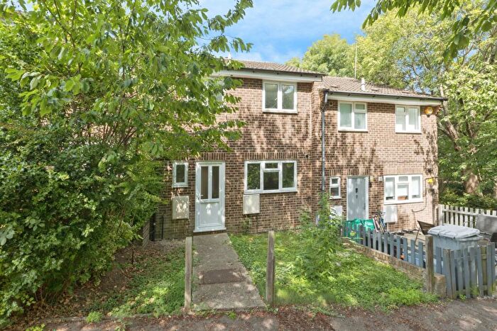3 Bedroom Terraced House For Sale In Caxton Close, Hartley, Kent, DA3
