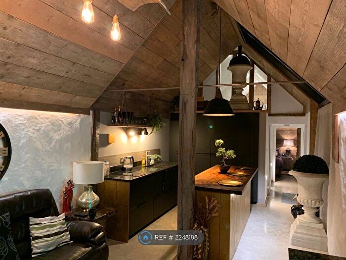 1 Bedroom Detached House To Rent In The Lambing Shed, Wickham, PO17