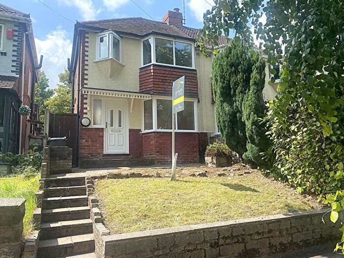 3 Bedroom Semi-Detached House To Rent In Fowlmere Road, Birmingham, B42