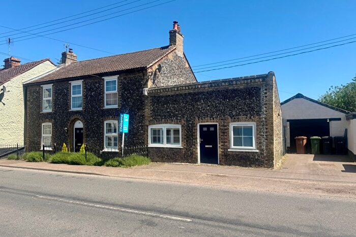4 Bedroom Cottage For Sale In Oak Street, Feltwell, IP26