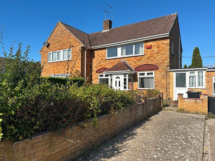 2 Bedroom Terraced House For Sale In Fernhills Road, Hythe, SO45