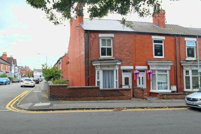 2 Bedroom End Of Terrace House To Rent In Clarence Road, Worksop, S80