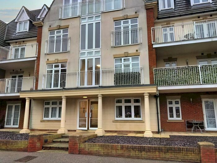 2 Bedroom Flat To Rent In St. Mildreds Road, Ramsgate, CT11