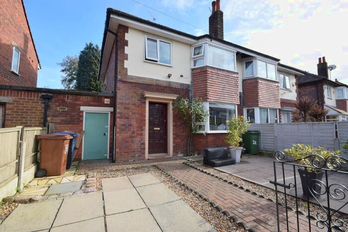 3 Bedroom Semi-Detached House To Rent In Astbury Crescent, Stockport, SK3