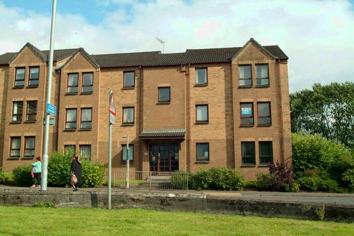 2 Bedroom Flat To Rent In Bonhill Road, Dumbarton, G82