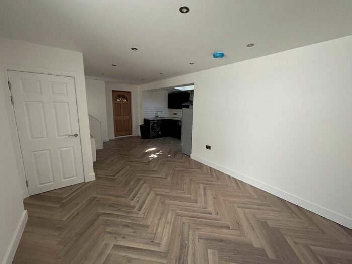 2 Bedroom Flat To Rent In A Castle Street, Aberystwyth, SY23