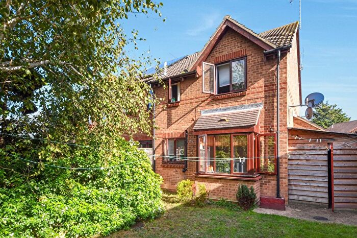 1 Bedroom Terraced House For Sale In Caversham Avenue, North Shoebury, Shoeburyness, Essex, SS3