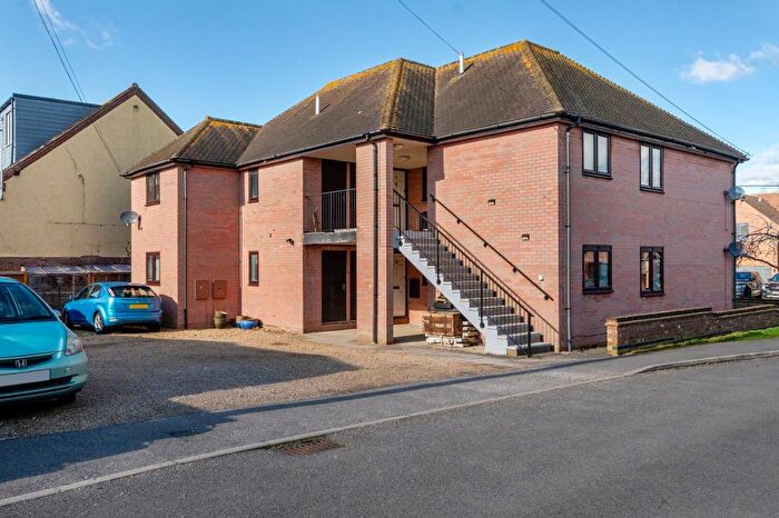 1 Bedroom Maisonette To Rent In Saye & Sele Close, Grendon Underwood, HP18