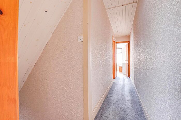 2 Bedroom End Of Terrace House For Sale In Wentworth Road, Sherwood, Nottinghamshire, NG5