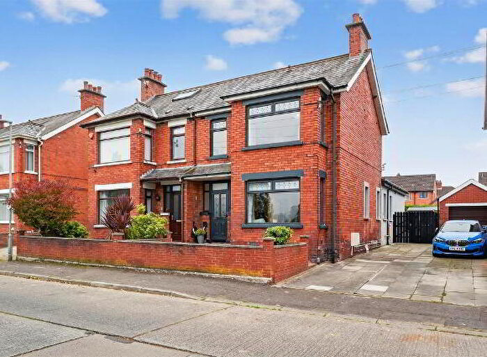 3 Bedroom Semi-Detached House For Sale In Houston Park, Belfast, BT5