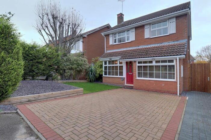 3 Bedroom Detached House To Rent In Foxgloves Avenue, Little Haywood, Stafford ST18