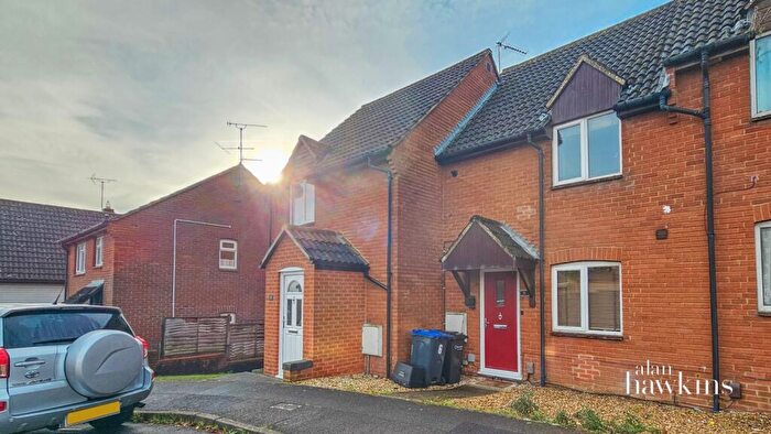 2 Bedroom Terraced House To Rent In High Mead, Royal Wootton Bassett, SN4