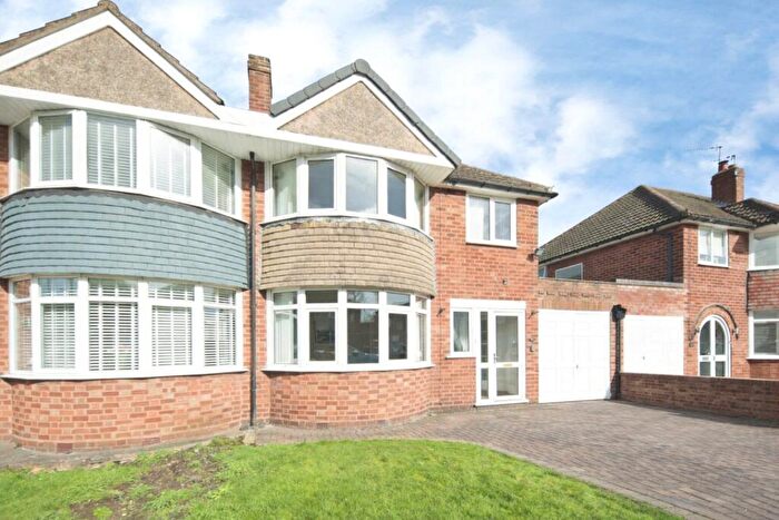 3 Bedroom Semi Detached House For Sale In Overton Drive, Water Orton, Birmingham, Warwickshire, B46