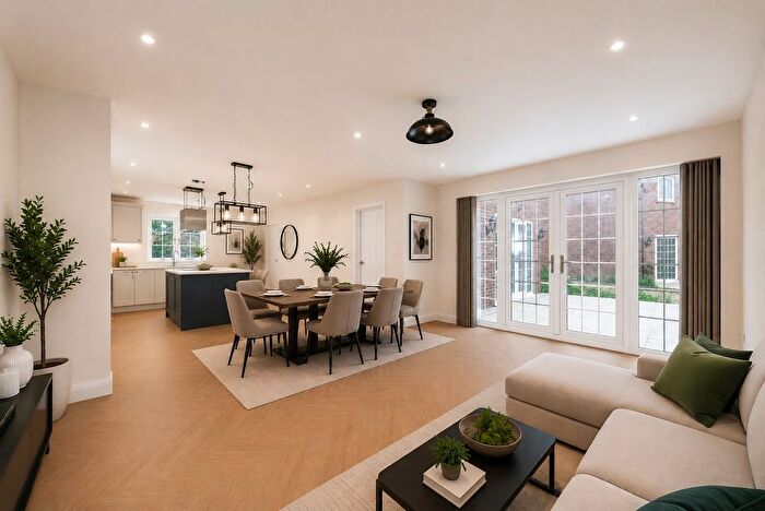 4 Bedroom Detached House For Sale In Milton Meadow, Milton Common, Thame, OX9