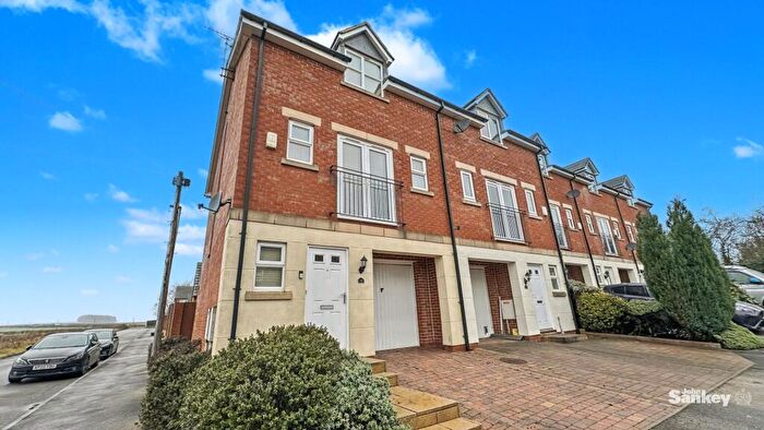 3 Bedroom End Of Terrace House For Sale In Occupation Lane, Edwinstowe, NG21