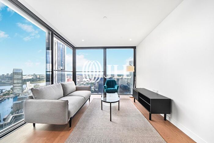 2 Bedroom Flat To Rent In Hampton Tower, Marsh Wall, E14