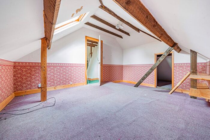 3 Bedroom Bungalow For Sale In Highridge, Alton, Hampshire, GU34