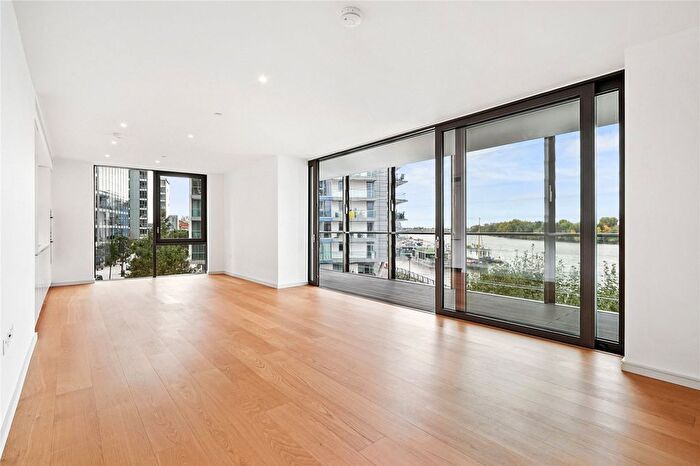 2 Bedroom Flat To Rent In Eastfields Avenue, London, SW18