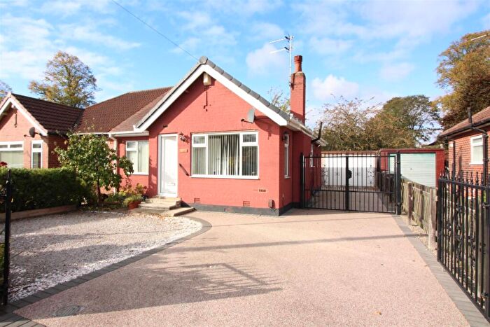 2 Bedroom Semi-Detached Bungalow For Sale In Pendas Walk, Leeds, LS15