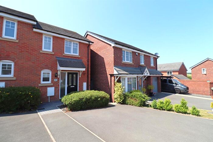 2 Bedroom Semi-Detached House To Rent In Broome Way, Nuneaton, CV10