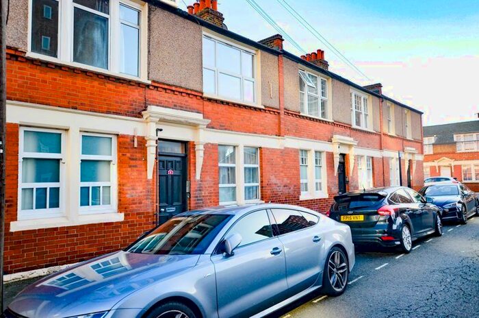 2 Bedroom Flat To Rent In Belsham Street, London, E9