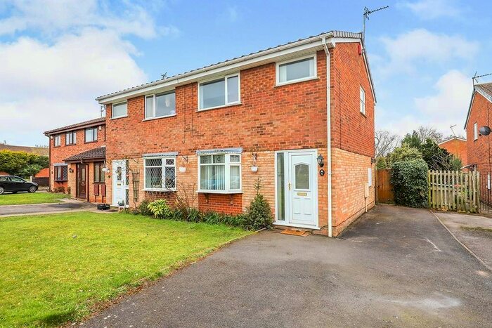2 Bedroom Semi-Detached House To Rent In Sandown Drive, Perton, Wolverhampton, WV6