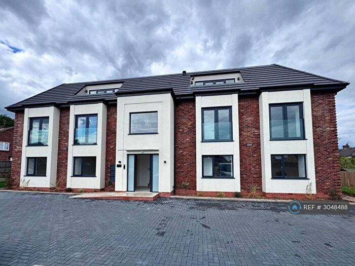 2 Bedroom Flat To Rent In Warwick Close, Barnet, EN4
