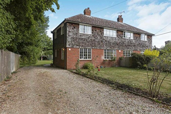 3 Bedroom House For Sale In The Green, Aston Rowant, OX49