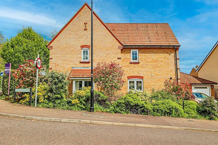 4 Bedroom Detached House For Sale In Brockswood Drive, Hemel Hempstead, HP2