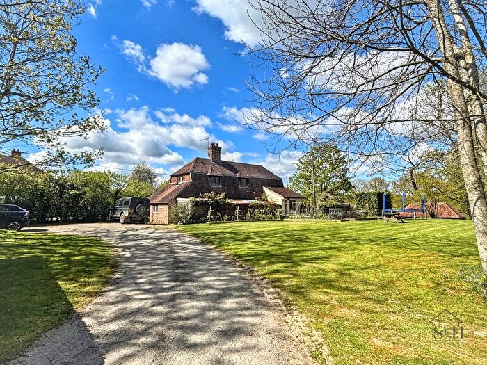 4 Bedroom Detached House For Sale In Bilsington, Ashford, TN25