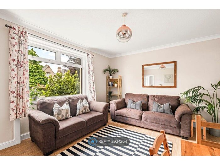 2 Bedroom Flat To Rent In Northfield Broadway, Edinburgh, EH8