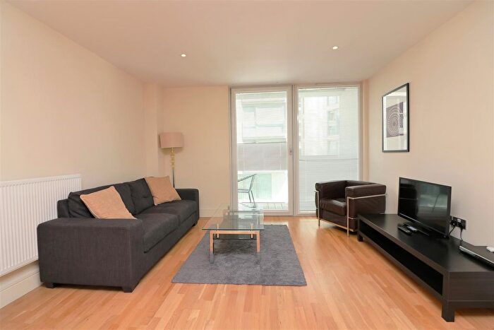 1 Bedroom Flat To Rent In Denison House, Lantern Way, London, E14