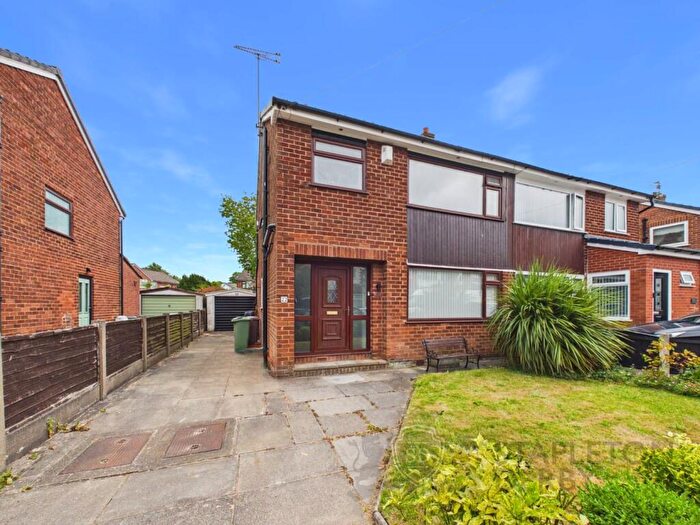 3 Bedroom Semi-Detached House To Rent In Garsdale Avenue, Rainhill, Prescot, L35