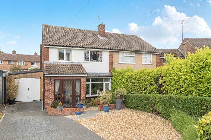 3 Bedroom Semi Detached House For Sale In Cotswold Close, Putnoe, MK41